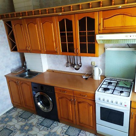 Ильинская 3К Посуточно Почасово Apartment Sumy Exterior photo