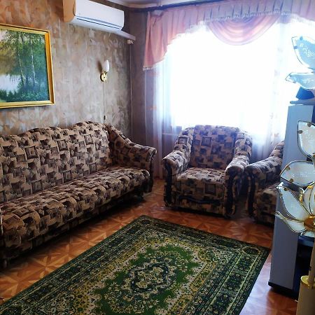 Ильинская 3К Посуточно Почасово Apartment Sumy Exterior photo