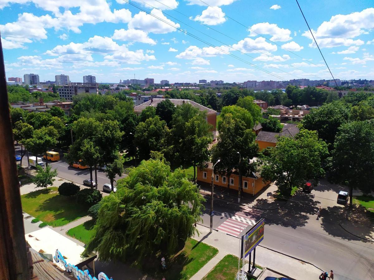 Ильинская 3К Посуточно Почасово Apartment Sumy Exterior photo